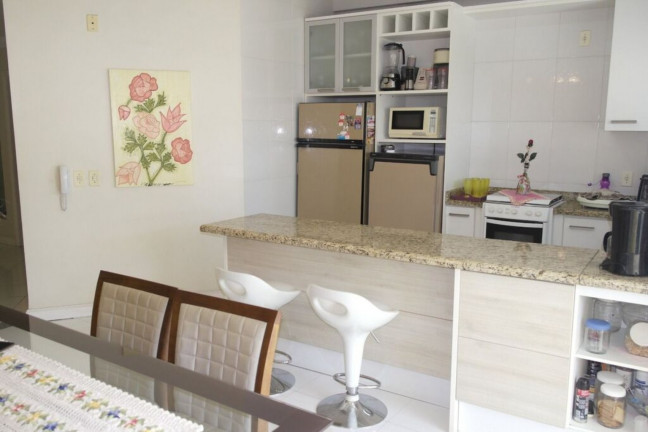 Imagem Imóvel com 3 Quartos à Venda, em Jardim Itu - Porto Alegre Imagem Imóvel com 3 Quartos à Venda, em Jardim Itu - Porto Alegre