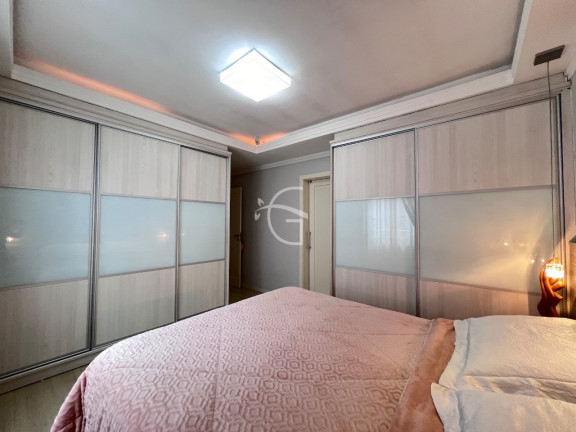 Imagem Casa com 3 Quartos à Venda, em Floresta - Joinville Imagem Casa com 3 Quartos à Venda, em Floresta - Joinville