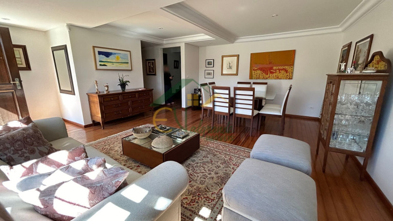 Imagem Sobrado com 4 Quartos à Venda, 275 m² em Tingui - Curitiba Imagem Sobrado com 4 Quartos à Venda, 275 m² em Tingui - Curitiba
