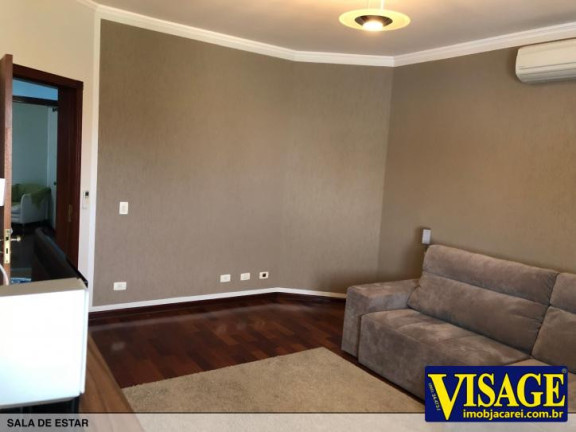 Imagem Casa com 3 Quartos à Venda, 375 m² em Bairro Do Coleginho - Jacareí Imagem Casa com 3 Quartos à Venda, 375 m² em Bairro Do Coleginho - Jacareí