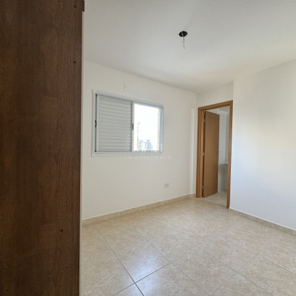 Imagem Apartamento com 2 Quartos à Venda, 60 m² em Guilhermina - Praia Grande