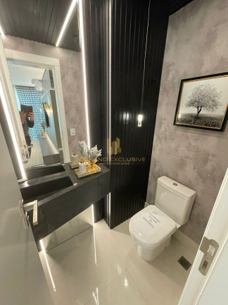 Imagem Apartamento com 4 Quartos à Venda, 132 m² em Centro - Balneário Camboriú Imagem Apartamento com 4 Quartos à Venda, 132 m² em Centro - Balneário Camboriú