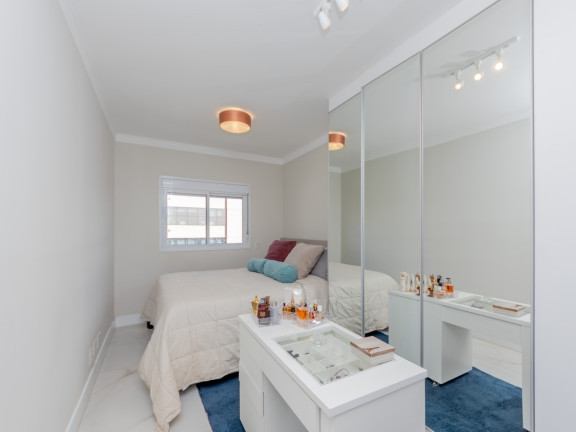 Imagem Apartamento com 2 Quartos à Venda, 74 m² em Aclimação - São Paulo