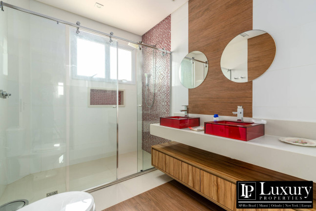 Imagem Casa com 5 Quartos à Venda,  em Enseada - Guarujá