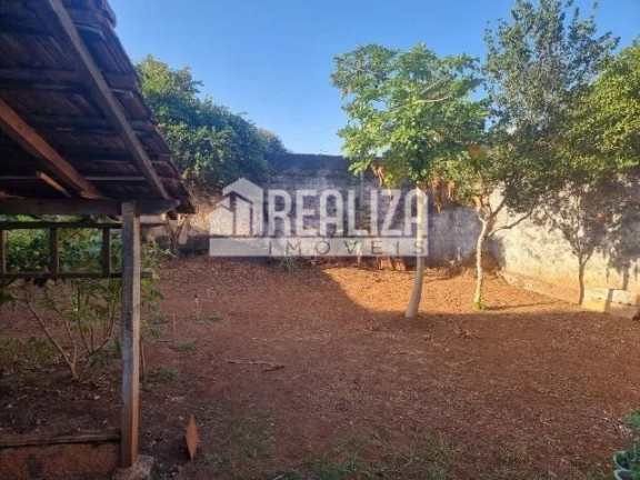 Imagem Casa com 3 Quartos à Venda, 240 m² em Fabrício - Uberaba Imagem Casa com 3 Quartos à Venda, 240 m² em Fabrício - Uberaba