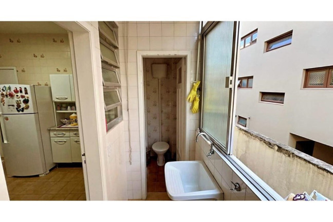 Imagem Imóvel com 2 Quartos à Venda, em Petrópolis - Porto Alegre Imagem Imóvel com 2 Quartos à Venda, em Petrópolis - Porto Alegre