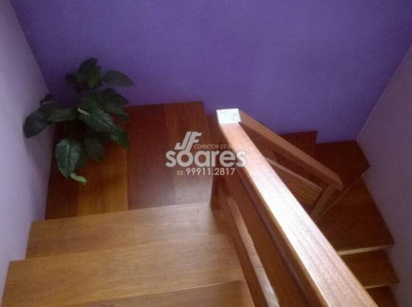 Imagem Sobrado com 3 Quartos à Venda, 228 m² em Laranjal - Pelotas