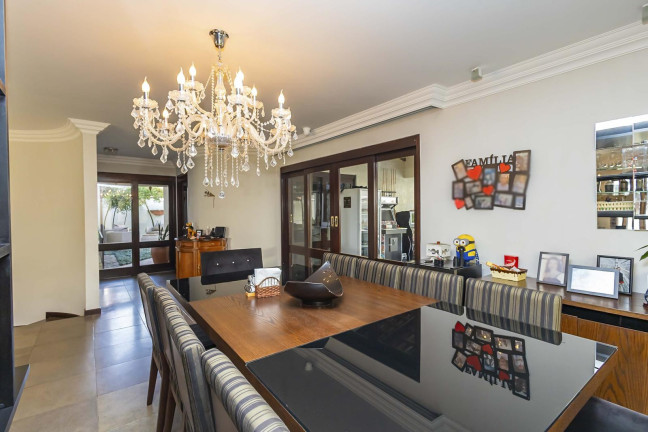 Imagem Casa com 4 Quartos à Venda, 343 m² em Ahú - Curitiba