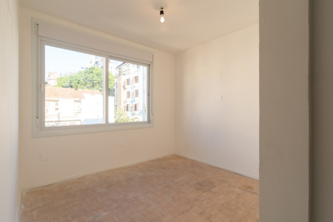 Imagem Imóvel com 4 Quartos à Venda, 368 m² em Rio Branco - Porto Alegre Imagem Imóvel com 4 Quartos à Venda, 368 m² em Rio Branco - Porto Alegre