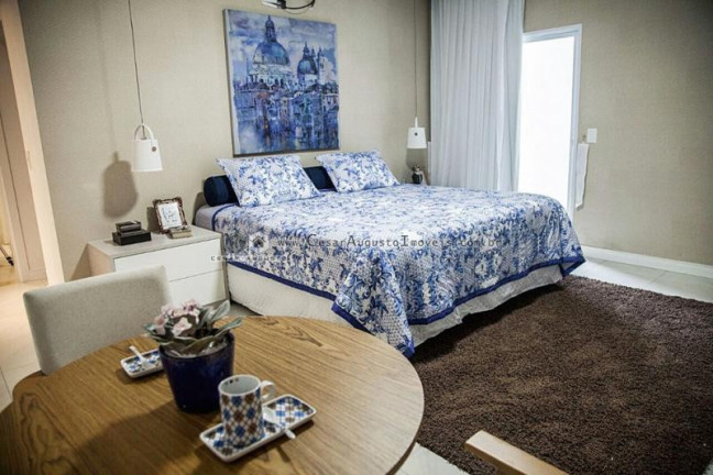 Imagem Casa com 3 Quartos à Venda, 229 m²