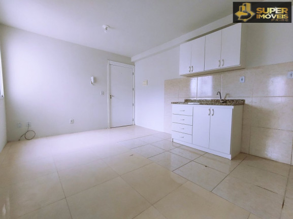 Imagem Apartamento com 2 Quartos à Venda, 45 m² em Três Vendas - Pelotas
