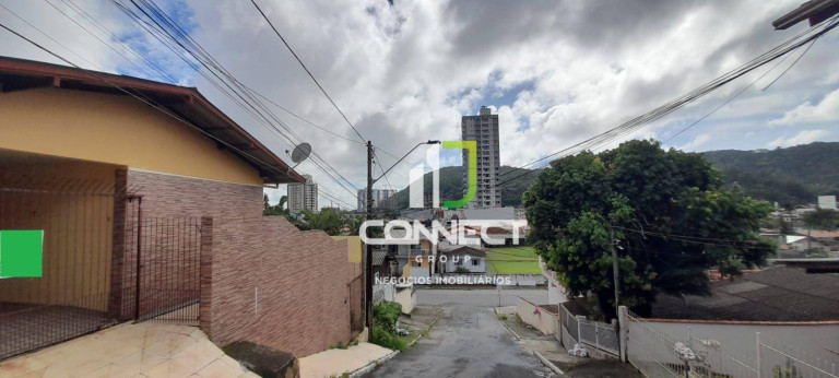 Imagem Casa com 5 Quartos à Venda, 200 m² em Fazenda - Itajaí Imagem Casa com 5 Quartos à Venda, 200 m² em Fazenda - Itajaí