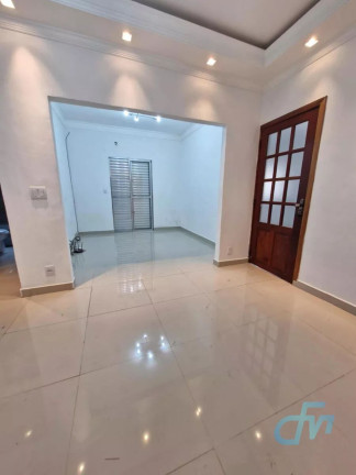 Imagem Casa com 2 Quartos à Venda, 333 m² em Vila Lavínia - Mogi Das Cruzes