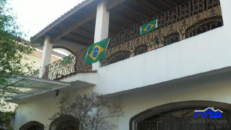 Imagem Casa com 4 Quartos à Venda, 220 m² em Campo Grande - Santos Imagem Casa com 4 Quartos à Venda, 220 m² em Campo Grande - Santos