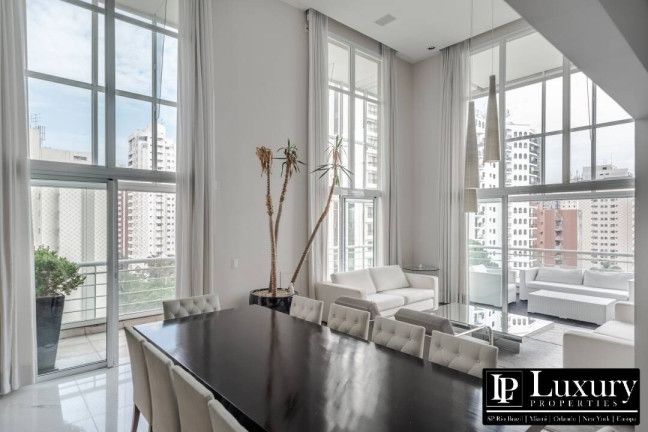 Imagem Apartamento com 4 Quartos à Venda, 346 m² em Moema - São Paulo Imagem Apartamento com 4 Quartos à Venda, 346 m² em Moema - São Paulo