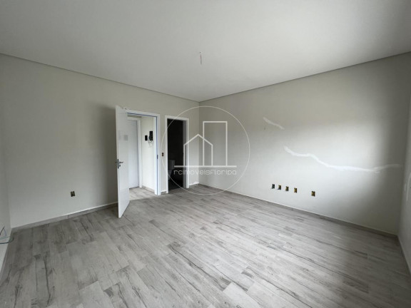 Imagem Casa com 3 Quartos à Venda, 150 m² em São João Do Rio Vermelho - Florianópolis Imagem Casa com 3 Quartos à Venda, 150 m² em São João Do Rio Vermelho - Florianópolis