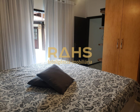Imagem Casa com 3 Quartos à Venda, 201 m² em Santo Antônio - Joinville Imagem Casa com 3 Quartos à Venda, 201 m² em Santo Antônio - Joinville