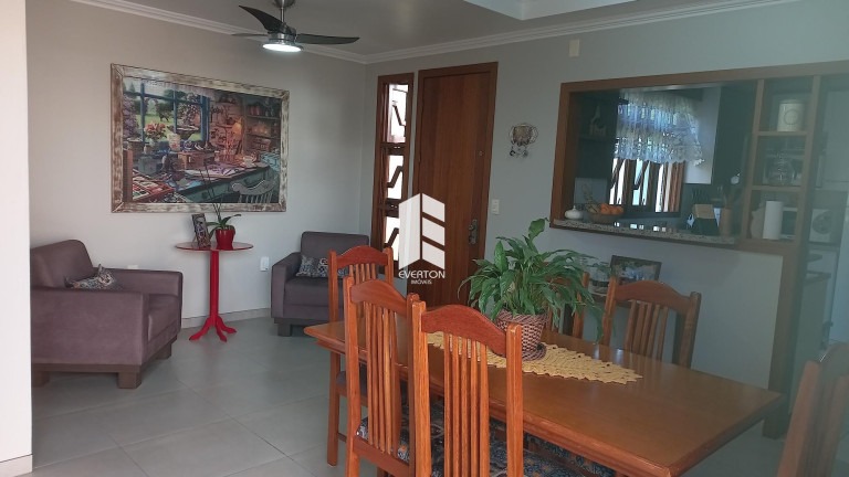 Imagem Casa com 3 Quartos à Venda, 240 m² em Nossa Senhora De Lourdes - Santa Maria Imagem Casa com 3 Quartos à Venda, 240 m² em Nossa Senhora De Lourdes - Santa Maria