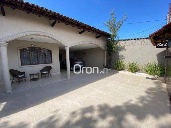 Casa com 3 Quartos à Venda, 220 m² em Jardim Das Esmeraldas - Goiânia