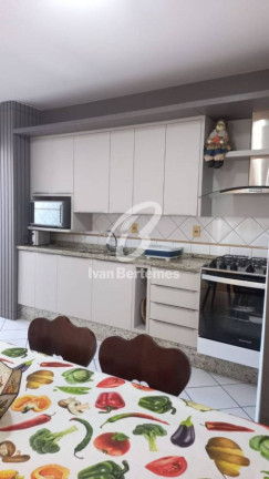 Imagem Apartamento com 3 Quartos para Temporada, em Bombas - Bombinhas Imagem Apartamento com 3 Quartos para Temporada, em Bombas - Bombinhas