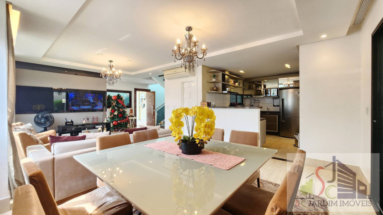 Imagem Casa com 5 Quartos à Venda, 234 m² em Flores - Manaus