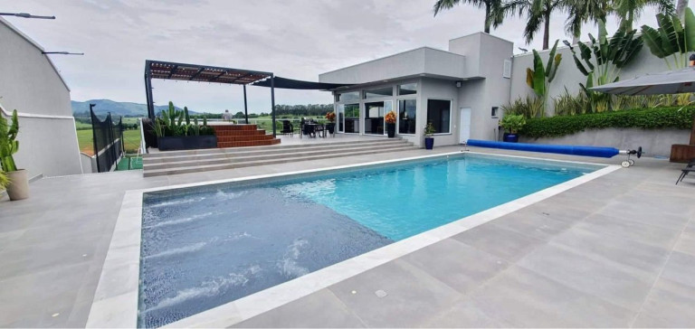 Imagem Casa com 3 Quartos à Venda, 600 m² em Condomínio Novo Horizonte - Piracaia Imagem Casa com 3 Quartos à Venda, 600 m² em Condomínio Novo Horizonte - Piracaia