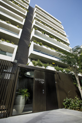 Imagem Apartamento com 3 Quartos à Venda, 387 m² em Moinhos De Vento - Porto Alegre