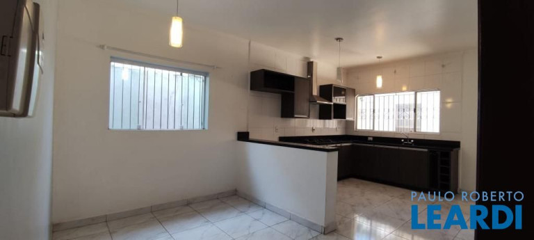 Imagem Casa com 4 Quartos à Venda, 480 m² em Vila Assunção - Santo André Imagem Casa com 4 Quartos à Venda, 480 m² em Vila Assunção - Santo André