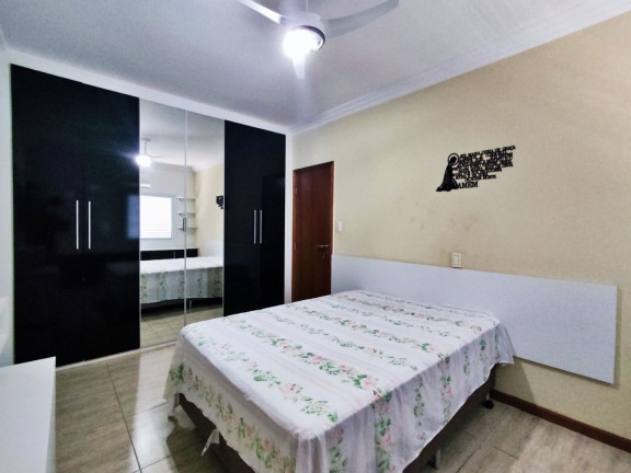 Imagem Apartamento com 3 Quartos à Venda, 185 m² em Pitangueiras - Guarujá