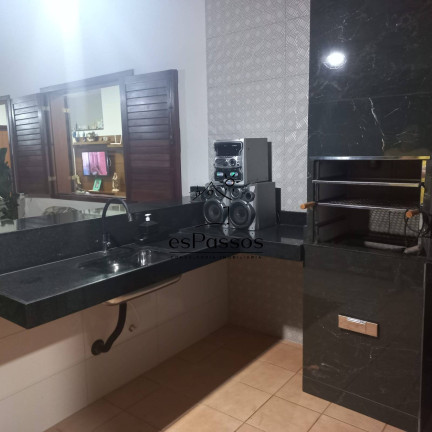 Imagem Casa com 3 Quartos à Venda, 360 m² em Nsa Aparecida - Florestal