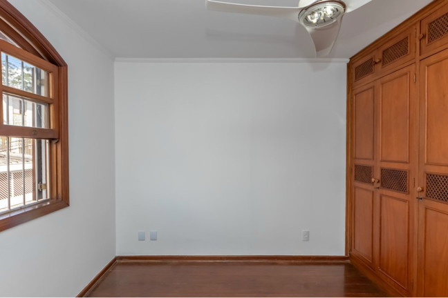 Imagem Casa com 4 Quartos à Venda, 110 m² em Jardim Marajoara - São Paulo
