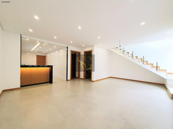 Imagem Casa com 3 Quartos à Venda, 290 m² em Carlos Guinle - Teresópolis