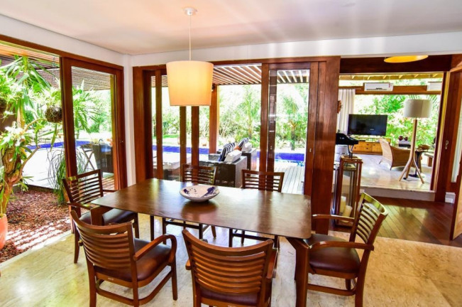 Imagem Casa com 5 Quartos à Venda, 400 m² em Praia Do Forte - Praia Do Forte Imagem Casa com 5 Quartos à Venda, 400 m² em Praia Do Forte - Praia Do Forte
