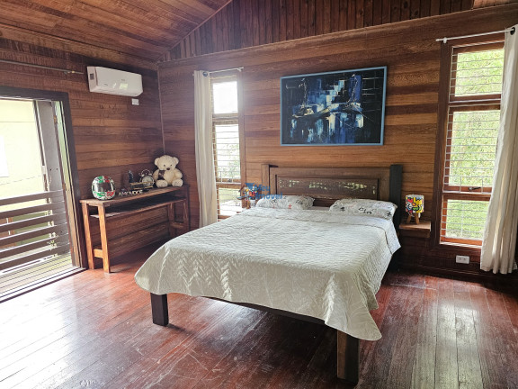 Imagem Casa com 4 Quartos à Venda, 190 m² em Cachoeira Do Bom Jesus - Florianópolis Imagem Casa com 4 Quartos à Venda, 190 m² em Cachoeira Do Bom Jesus - Florianópolis