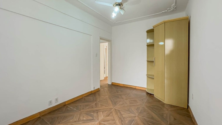 Imagem Apartamento com 3 Quartos à Venda, 101 m² em Cidade Baixa - Porto Alegre Imagem Apartamento com 3 Quartos à Venda, 101 m² em Cidade Baixa - Porto Alegre