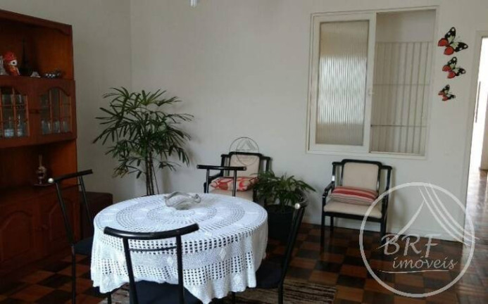 Imagem Casa com 6 Quartos à Venda, 196 m² em Balneário - Florianópolis