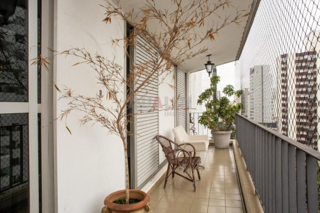 Imagem Apartamento com 4 Quartos à Venda, 180 m² em Moema - São Paulo