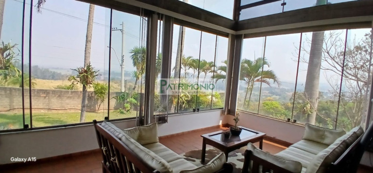 Imagem Casa com 4 Quartos à Venda, 303 m² em Colinas Do Castelo - Jaguariúna Imagem Casa com 4 Quartos à Venda, 303 m² em Colinas Do Castelo - Jaguariúna