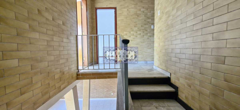 Imagem Casa de Vila com 5 Quartos à Venda, 210 m² em Freguesia (jacarepaguá) - Rio De Janeiro Imagem Casa de Vila com 5 Quartos à Venda, 210 m² em Freguesia (jacarepaguá) - Rio De Janeiro