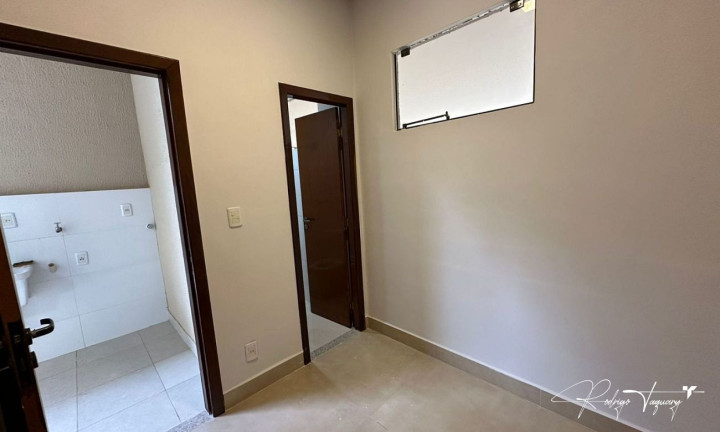 Imagem Casa de Condomínio com 4 Quartos à Venda, 330 m² em Residencial Aldeia Do Vale - Goiânia