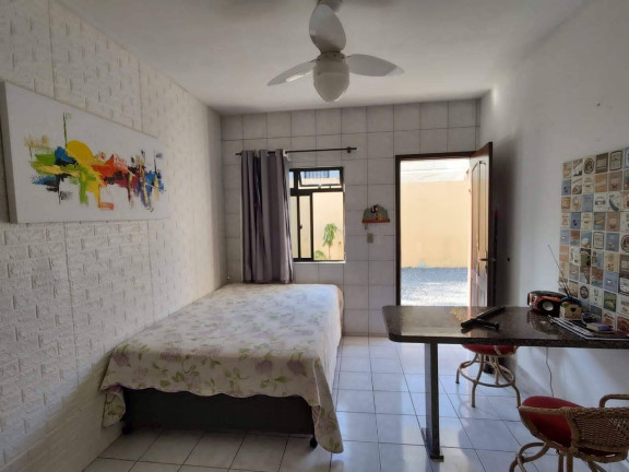 Imagem Casa com 3 Quartos para Temporada, 110 m² em Bombas - Bombinhas Imagem Casa com 3 Quartos para Temporada, 110 m² em Bombas - Bombinhas