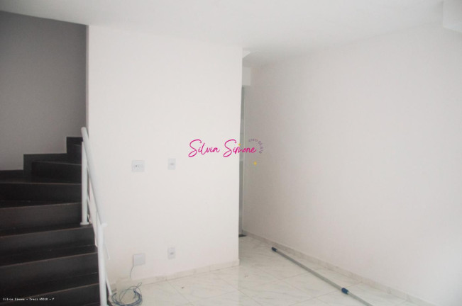 Imagem Sobrado com 2 Quartos à Venda, 56 m² em Japuí - São Vicente