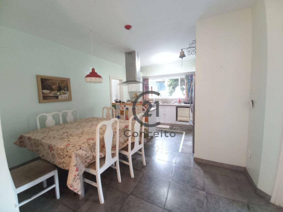 Imagem Casa com 4 Quartos à Venda, 266 m² em Trindade - Florianópolis