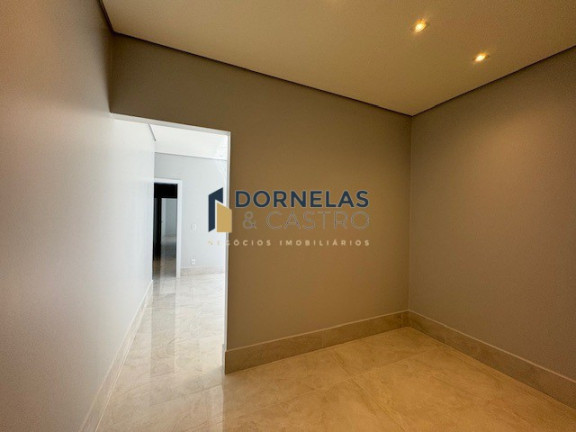Imagem Casa com 3 Quartos à Venda, 400 m² em Guará I - Brasília Imagem Casa com 3 Quartos à Venda, 400 m² em Guará I - Brasília