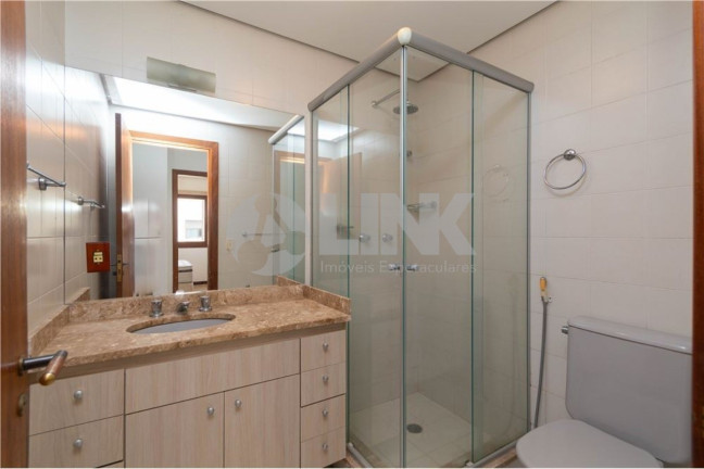 Imagem Imóvel com 3 Quartos à Venda, 236 m² em Moinhos De Vento - Porto Alegre
