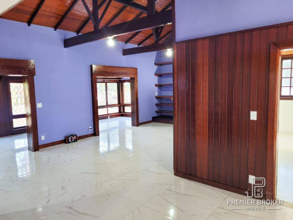 Imagem Casa com 4 Quartos à Venda, 310 m² em Albuquerque - Teresópolis Imagem Casa com 4 Quartos à Venda, 310 m² em Albuquerque - Teresópolis