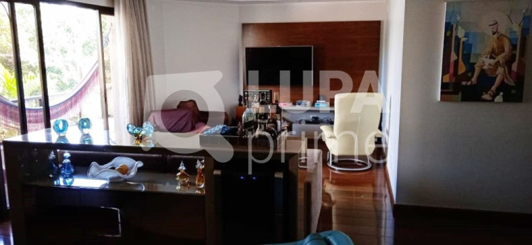 Apartamento com 5 Quartos à Venda, 210 m² em Vila Maria Alta - São Paulo