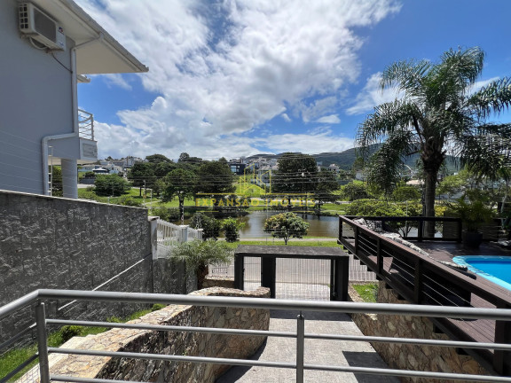 Imagem Casa com 3 Quartos à Venda, 248 m² em Pedra Branca - Palhoça