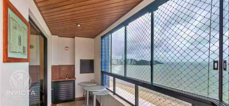 Imagem Apartamento com 3 Quartos à Venda, 141 m² em Centro - Balneário Camboriú Imagem Apartamento com 3 Quartos à Venda, 141 m² em Centro - Balneário Camboriú