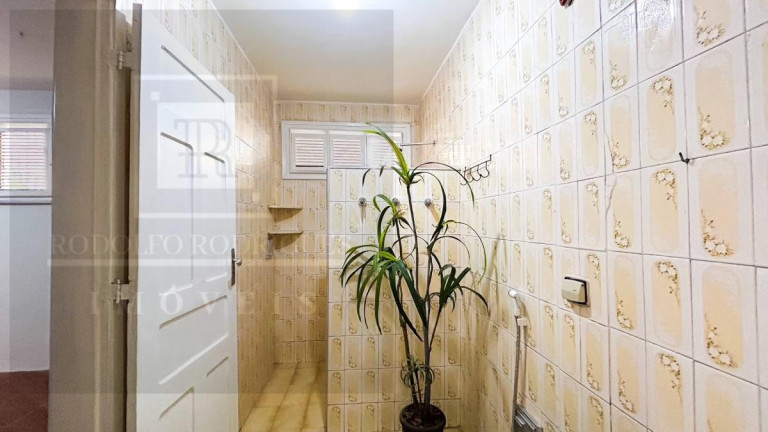 Imagem Casa com 3 Quartos à Venda, 210 m² Imagem Casa com 3 Quartos à Venda, 210 m²